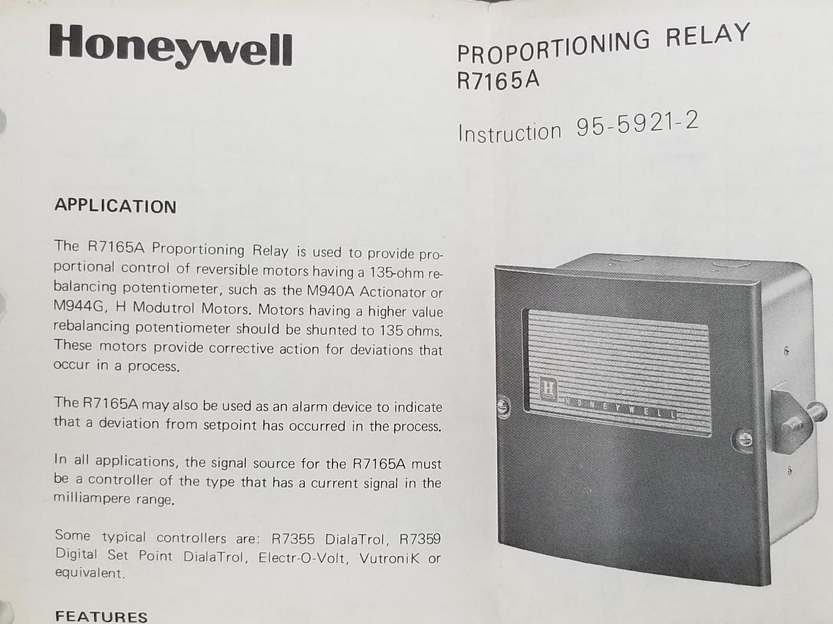 NIB HONEYWELL R7165A-1102 PROPORTIONING RELAY 120V, 50/60HZ, R7165A1102