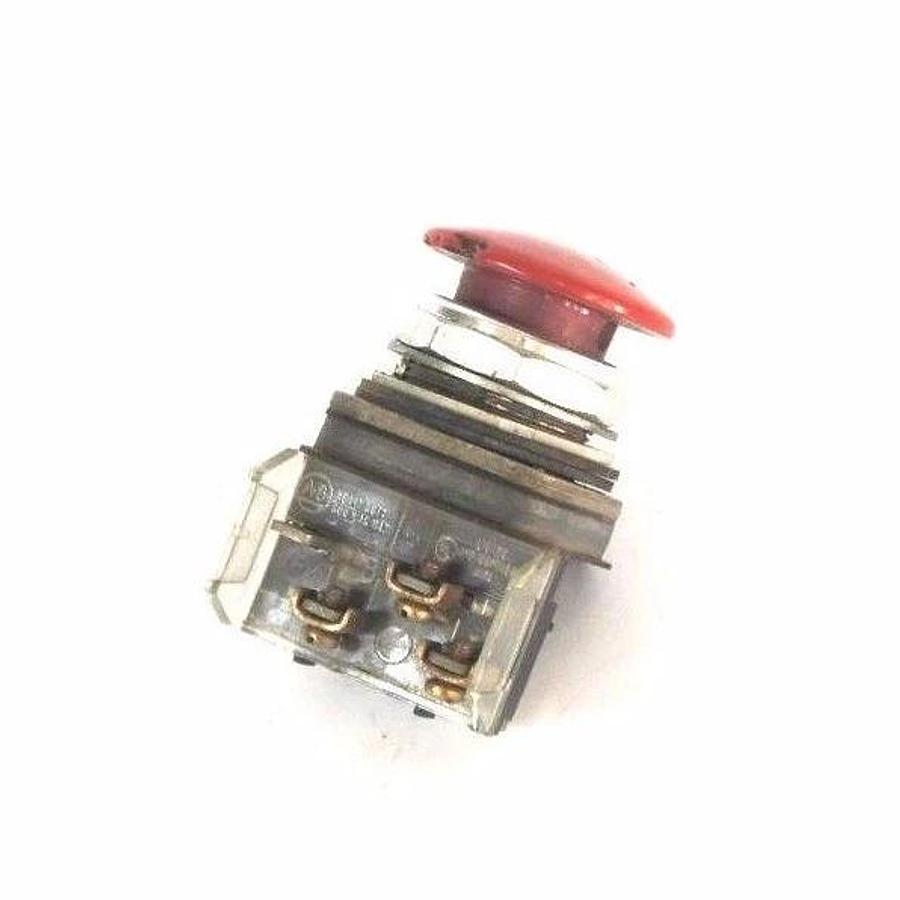 Used ALLEN BRADLEY 800T-D6 RED MUSHROOM HEAD PUSH BUTTON SER. N W/ 800T-XA SER. C