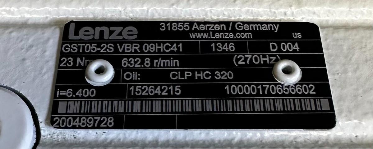Used NEW LENZE MCS09H41LRS0B0-Z0D0-ST5S00N-R2SU SERVO 15138110 W/ GST05-2S VBR 09HC41