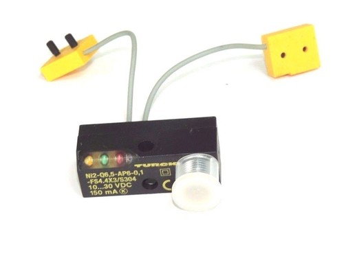 Used NEW TURCK NI2-Q6,5-AP6-0,1-FS4.4X3/S304 PROXIMITY SWITCH IDENT NO. 1650048