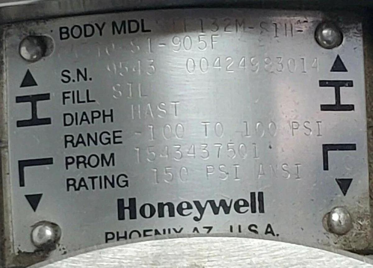 Used NIB THOMSON INDUSTRIES STF132M-SIH-0A FLOWMETER W/ 2CA08OMEL9.75 CARRIAGE