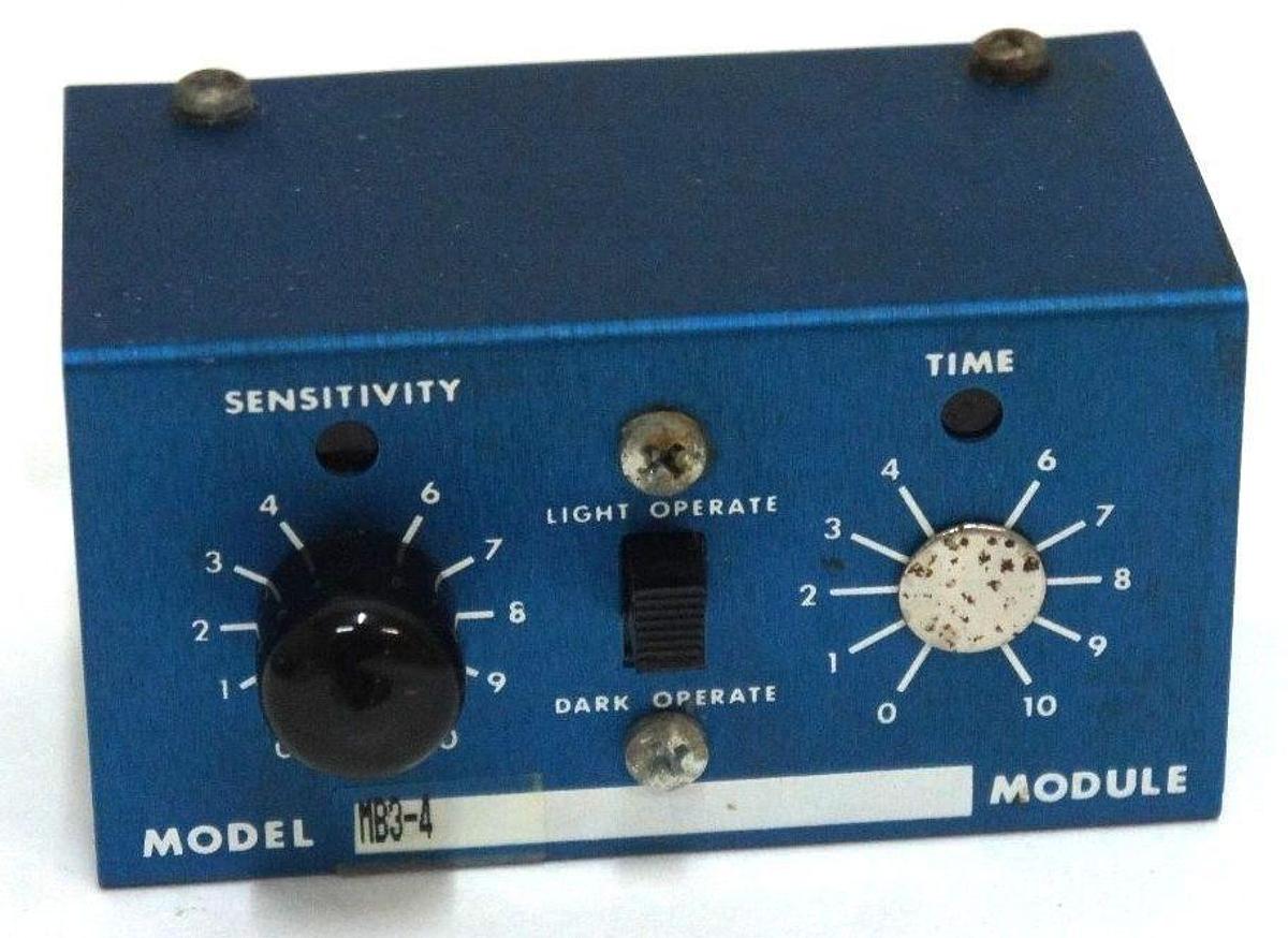 Used BANNER ENGINEERING MB3-4 PHOTOELECTRIC AMPLIFIER LOGIC MODULE MB34