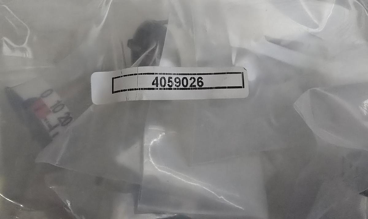 Used Drager Draeger 4054417 Valve Maintenance Kit 4500 PSI (5 Pcs) OEM NSMP