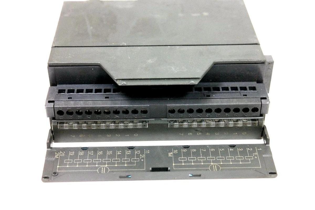 Used LOT OF 4 SIEMENS 6ES7 322-1BH01-0AA0 OUTPUT MODULE 16 POINT 6ES73221BH010AA0