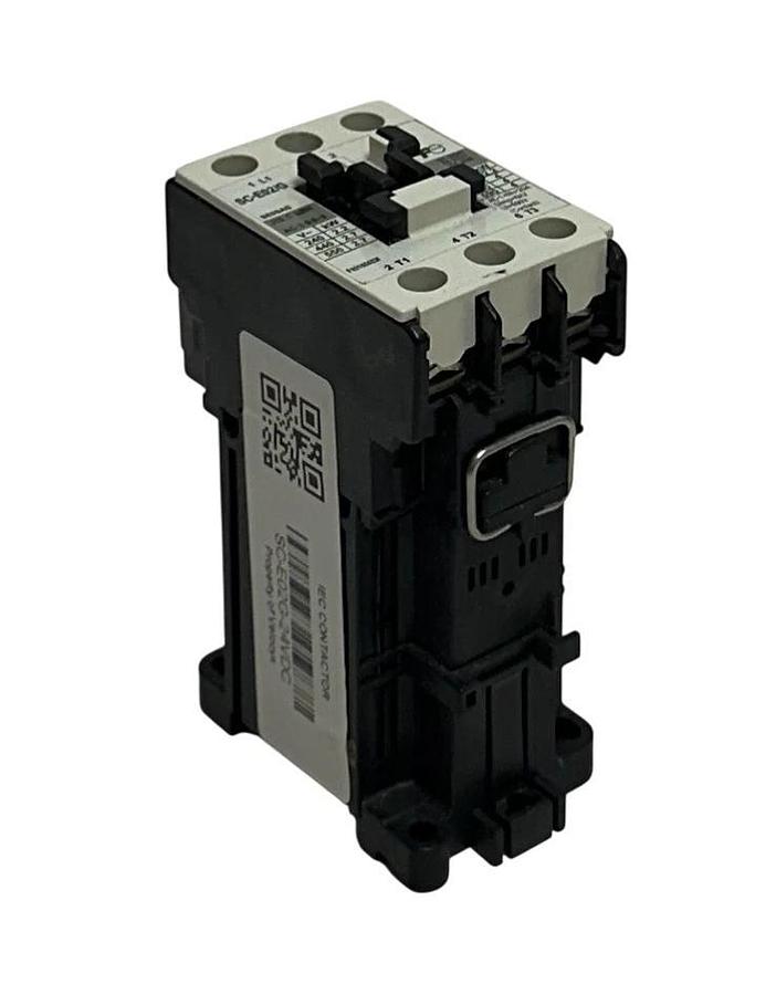 FUJI ELECTRIC SC-E02G-24VDC / SC-E02/G / SE09AG MAGNETIC CONTACTOR 24VDC NSNP