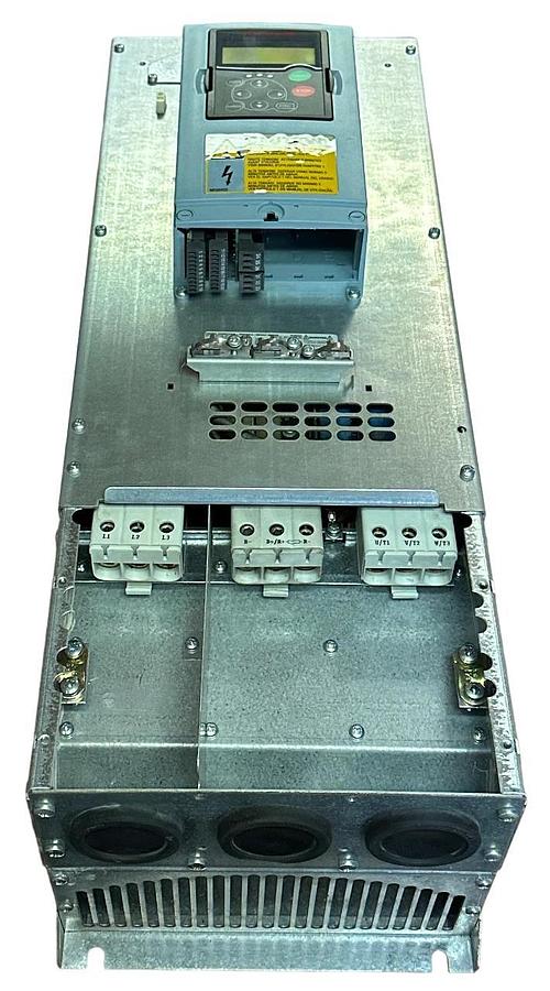 Used HONEYWELL NXS0500A1009 NSX SERIES VARIABLE FREQUENCY DRIVE 50HP 380-500V 3-PHASE