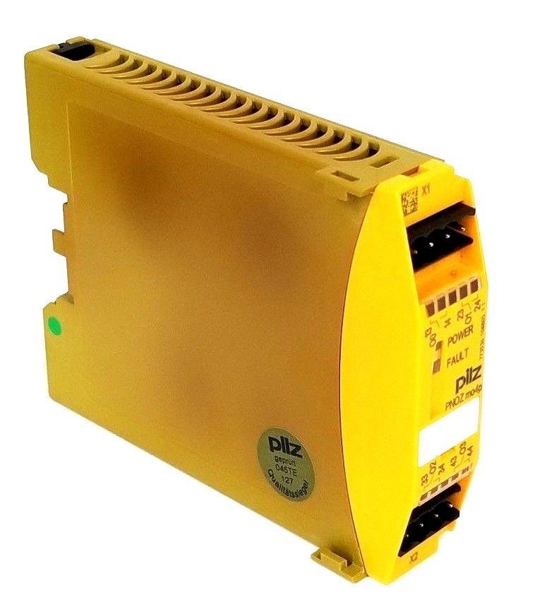 Used PILZ PNOZ-MO4P SAFETY RELAY EXPANSION MODULE PNOZMO4P