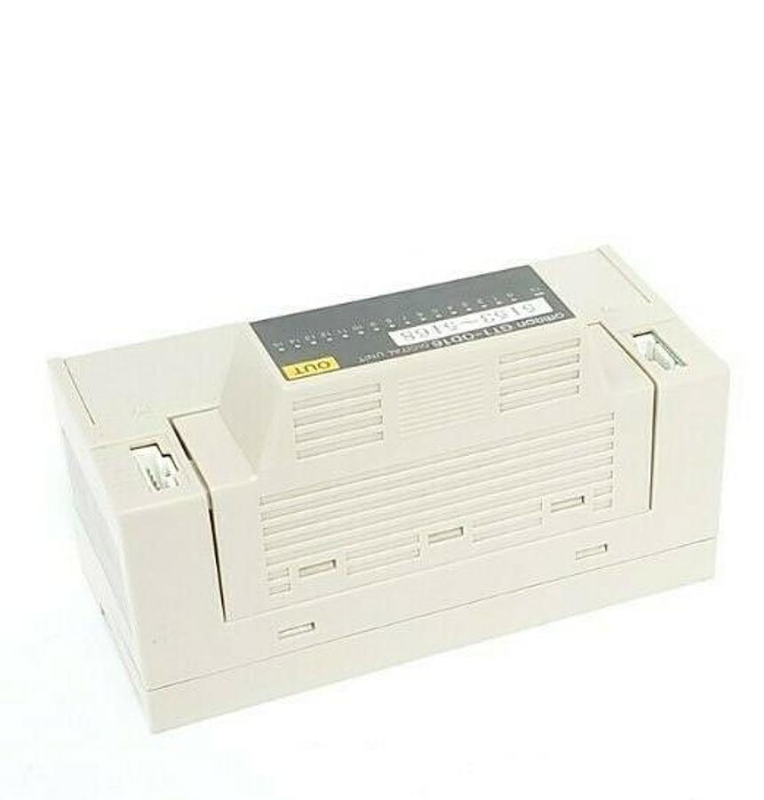Used OMRON GT1-OD16 DIGITAL UNIT GT1-OD16-HD 24VDC