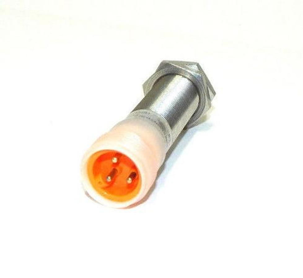 Used EATON E57MAL18A2B1 SER. G1, PROXIMITY SWITCH E57MAL18A2B1Z, 5MM N.O.