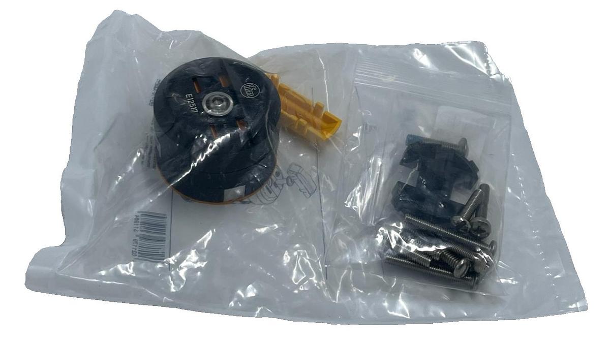 Used IFM UV0019 Valve Target Puck Kit - 80x30x20 w/ E12517 Puck, E12526 Spacer