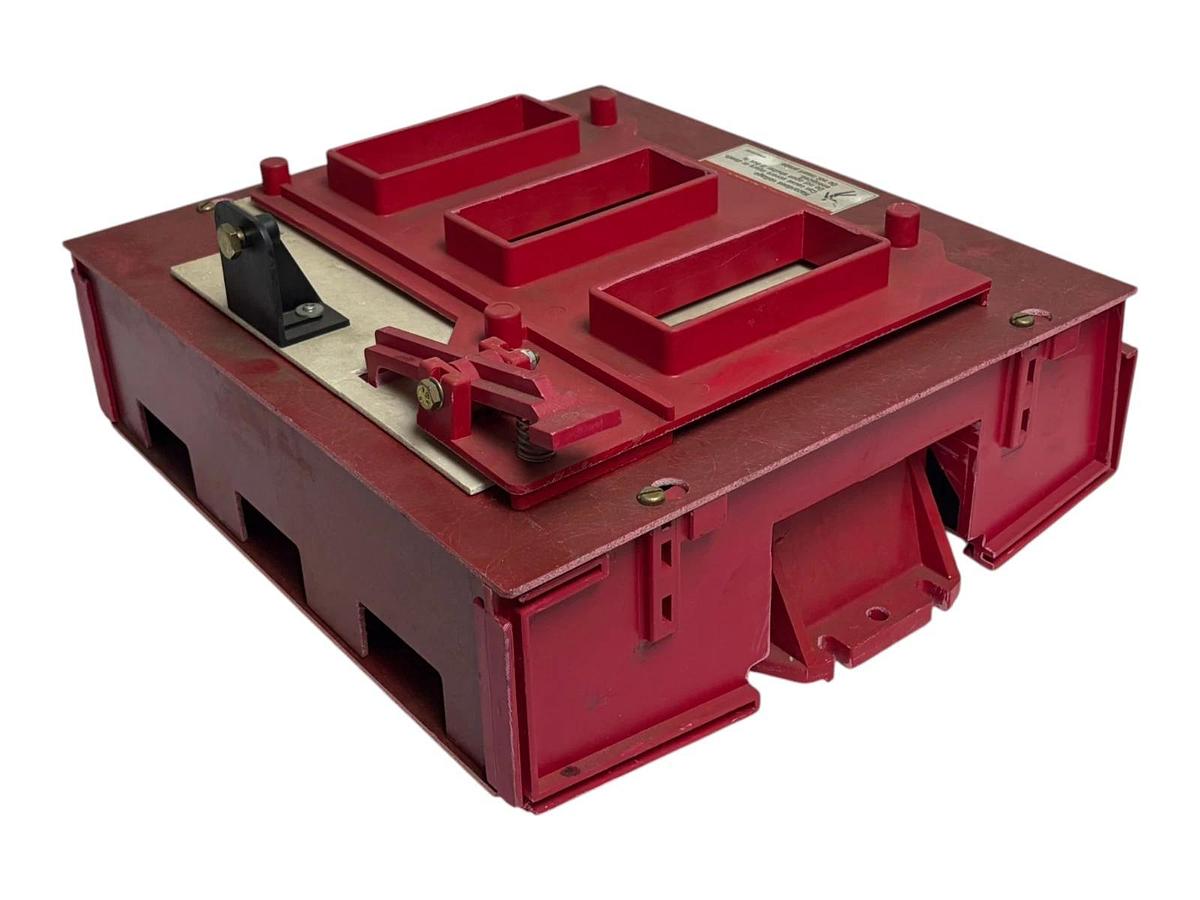 Eaton 2147A41G11 Ampgard 400A Isolating Switch Line Stab Shutter Assembly SJA