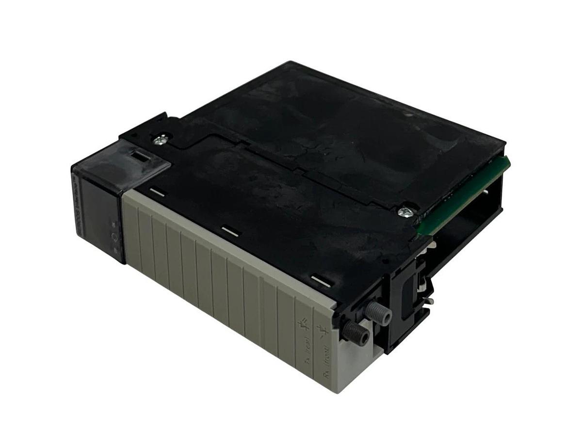 Used ALLEN BRADLEY 1756-M03SE /A ControlLogix 3-AXIS SERCOS INTERFACE 1756M03SE USNP
