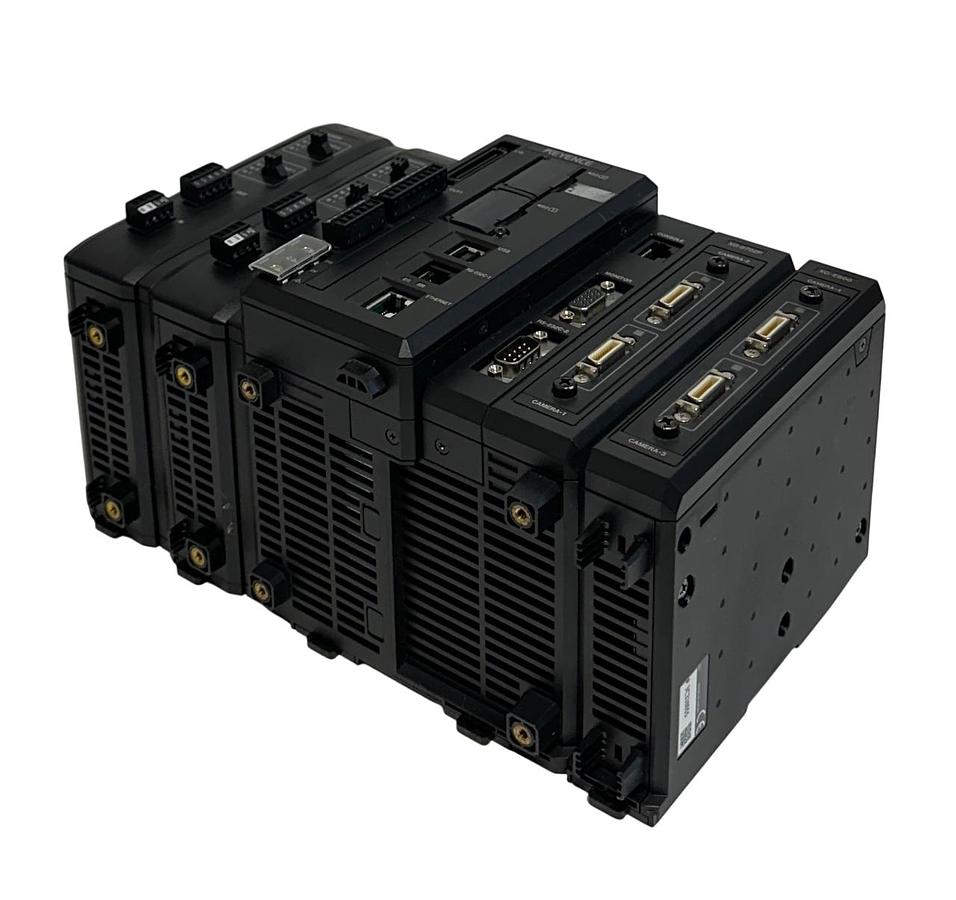 Used KEYENCE XG-8702P / CA-DC21E MULTI-CAMERA IMAGING SYSTEM XG-E800 EtherNet USNP