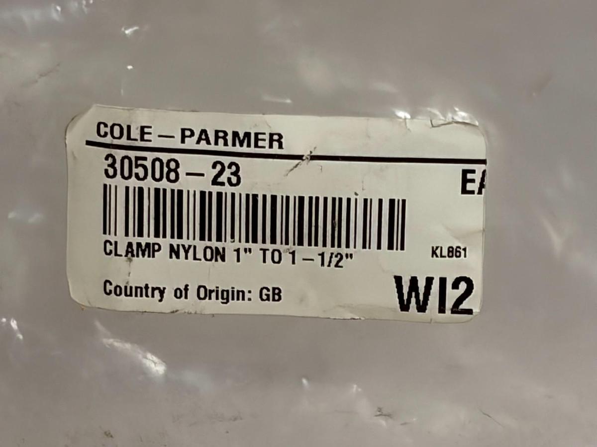 Used Cole-Parmer 30508-23 Nylon Sanitary Tri-Clamp 1" to 1-1/2" Lot of 4 New