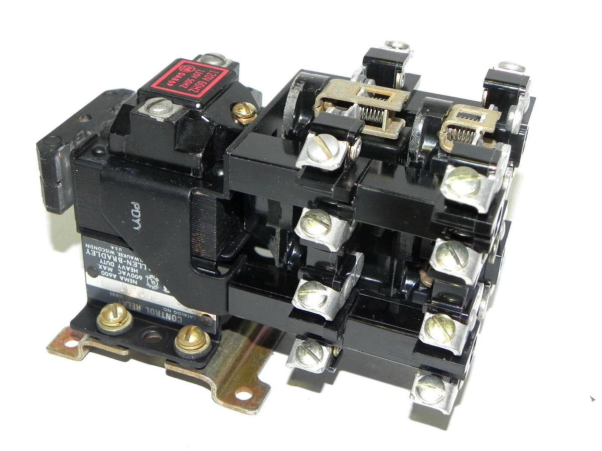 Used NIB ALLEN BRADLEY 700-B620A1 TYPE B AC RELAY SERIES A , 8 POLES 6NO-2NC OPEN