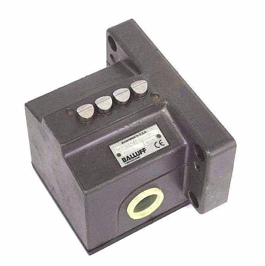 Used BALLUFF BNS-519-D04-D12-100-10-FD PROXIMITY SWITCH 240VAC, 6A, BNS519D04D12100