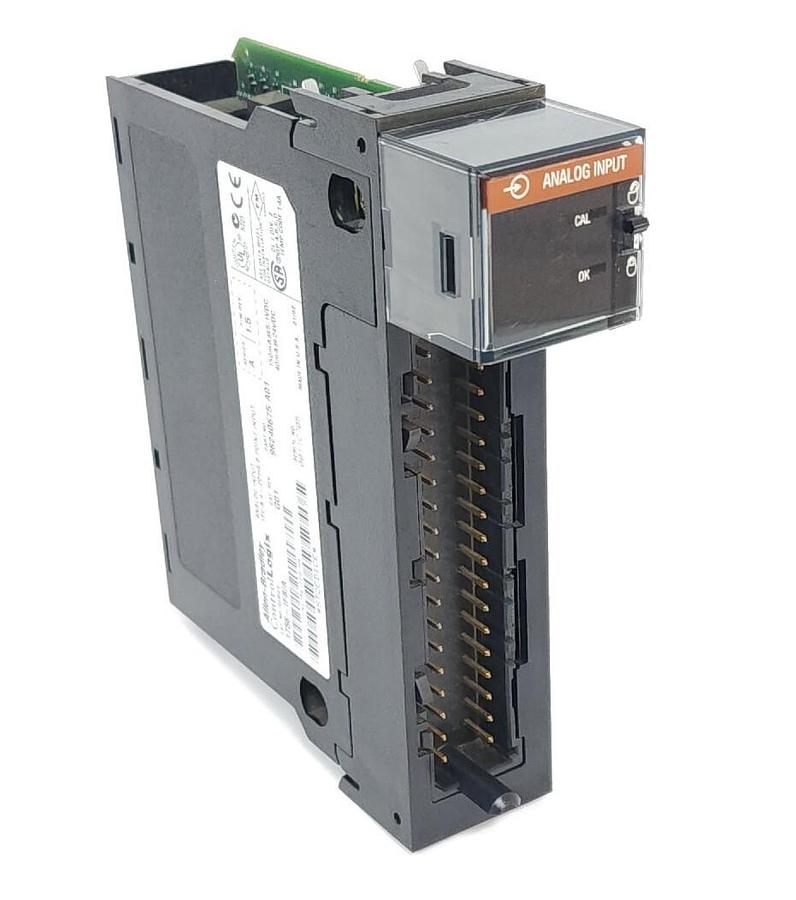 Used ALLEN BRADLEY 1756-IF8 /A CAT. REV. G01 F/W REV. 1.5 SER. A I/O MODULE