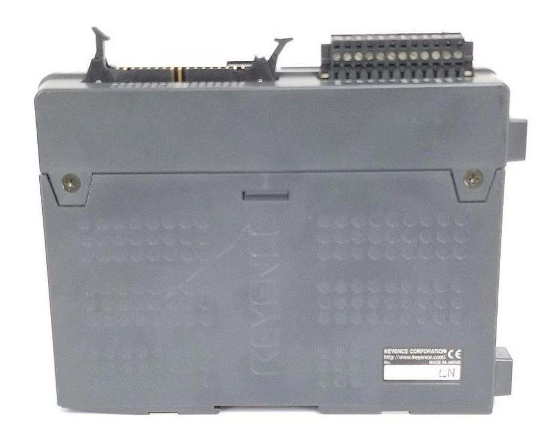 Used KEYENCE CV-2100 DIGITAL IMAGE SENSOR / CONTROLLER 3124581LN, CV2100