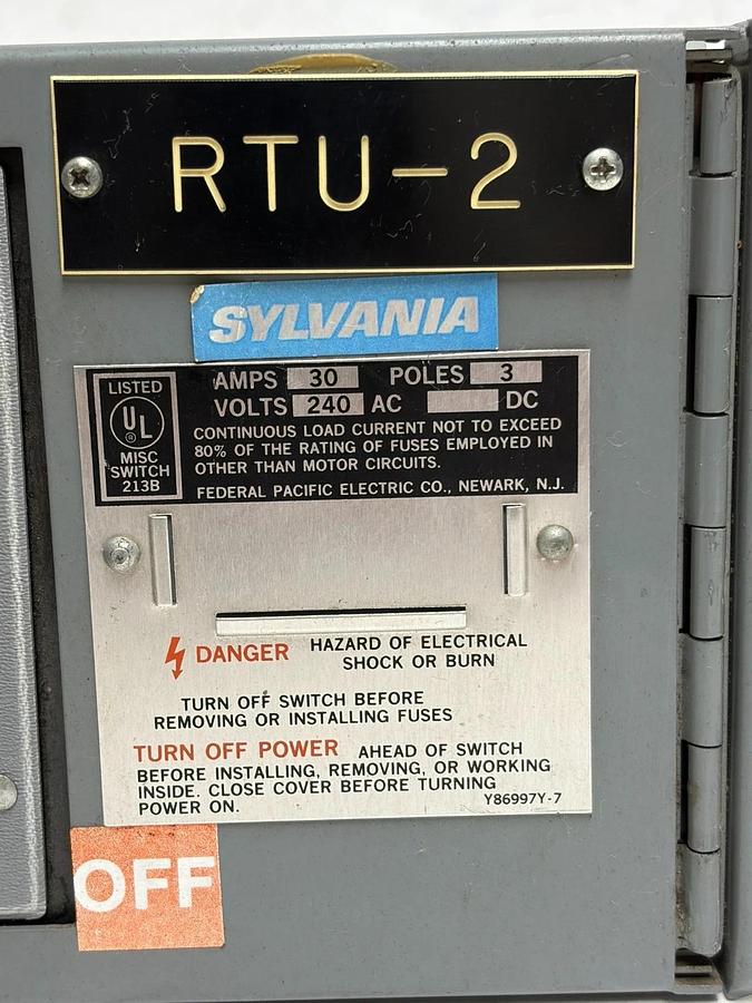 Used Sylvania FPE QMQB Busway Plug Disconnect Switch 30A 240V 3P Dual 3322R