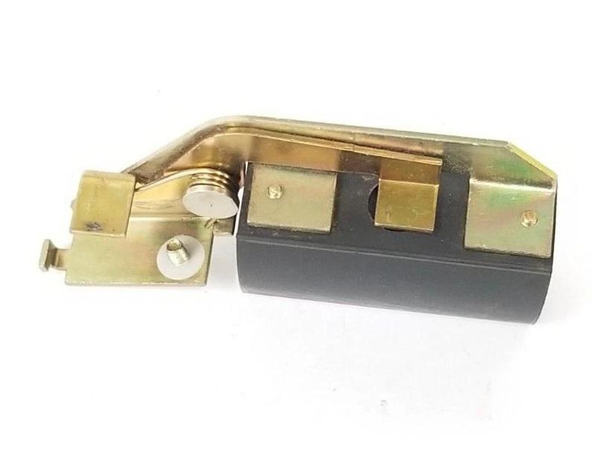 Used SQUARE D EK300-1 ELECTRICAL INTERLOCK SWITCH SER. D2, EK3001