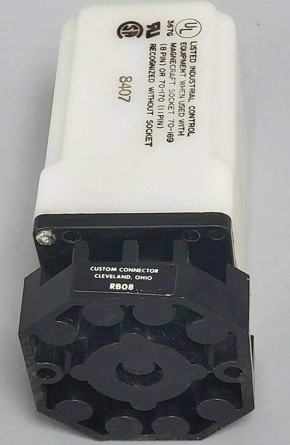 Used MAGNECRAFT ELECTRIC. CO W211ACPS0X-7 SOLID STATE TIME DELAY RELAY 10A 120V 50/60