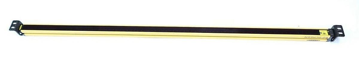 Used BANNER SLSCE30-1200Q8 EZ-SCREEN EMITTER RESOLUTION - 30 MM LENGTH - 1200 MM