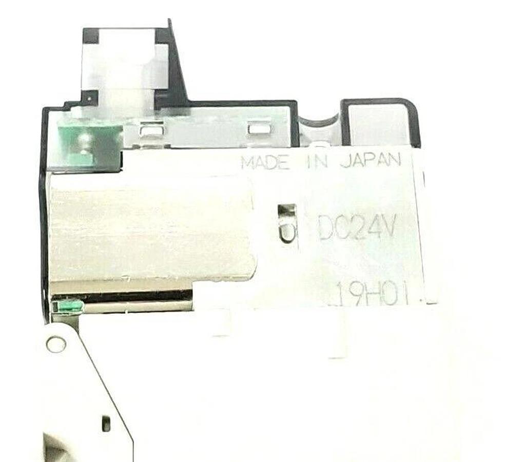 Used NIB CKD 4GB129R-00-E0NH-3 PILOT CONTROL VALVE DC24V 4GB129R00E0NH3