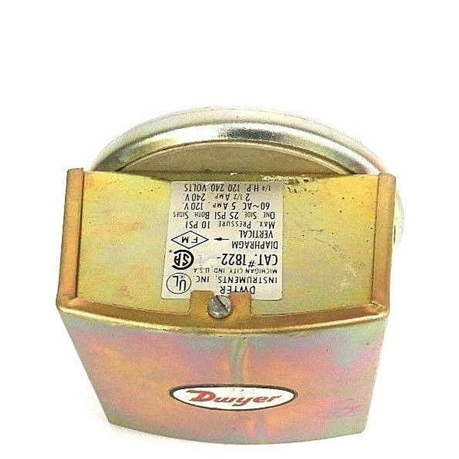 Used NEW DWYER INSTRUMENTS 1822-1 PRESSURE SWITCH 18221