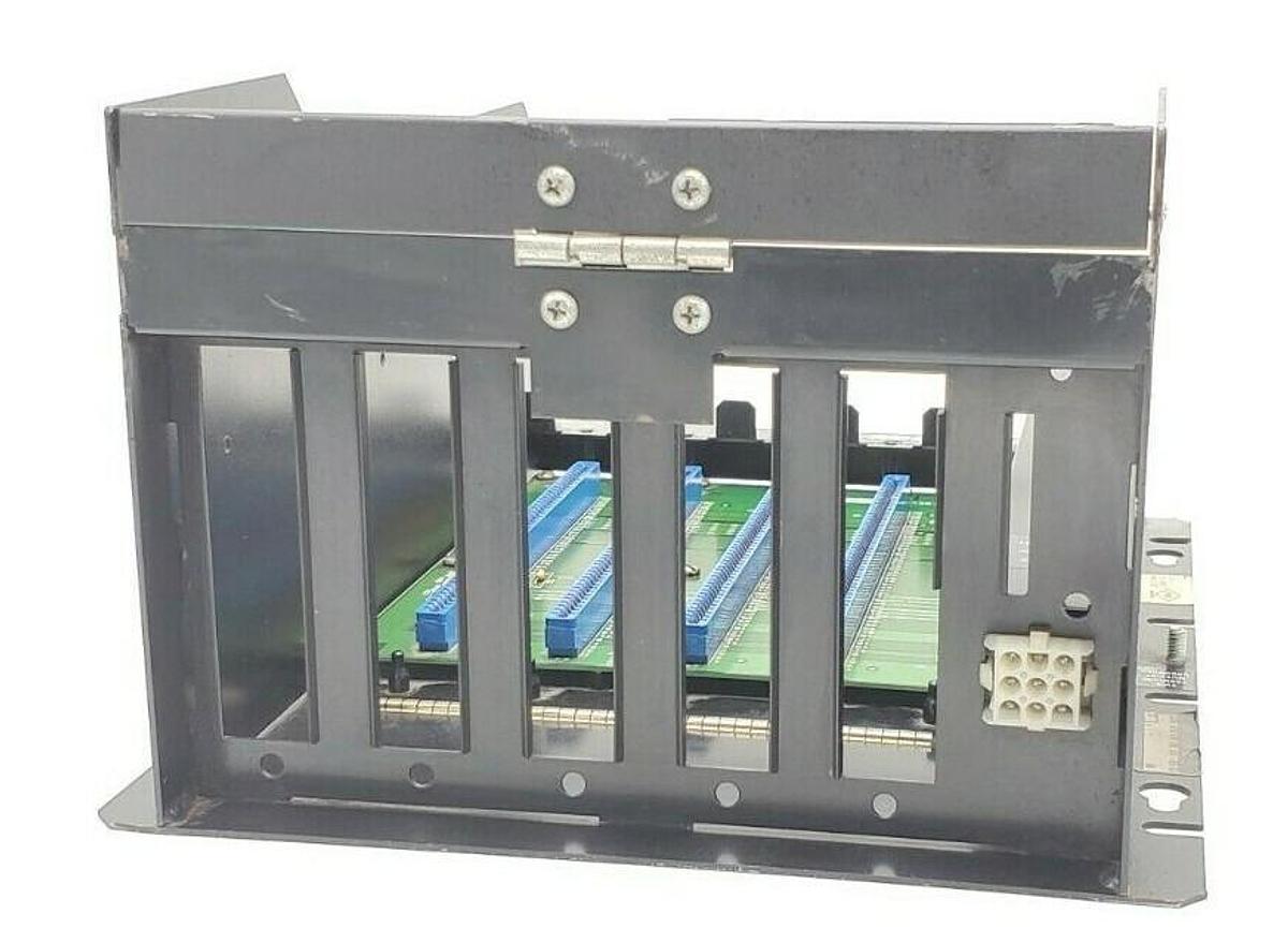 Used SQUARE D SYMAX 8030 RRK-100 SER. 03 5-SLOT REG. RACK CHASSIS ASSEMBLY 8030RRK100