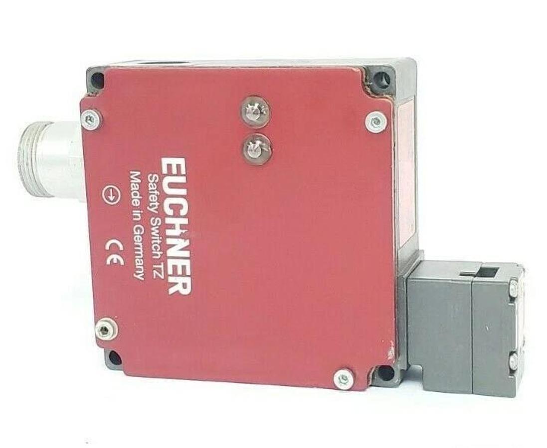 Used EUCHNER TZ1RE024BHAC1902 SAFETY SWITCH TZ 24V TZ1RE024BHA-C1902, 079693
