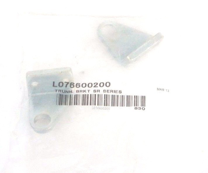 NIB PARKER L076600200 TRUNN. BRACKETS SR SERIES