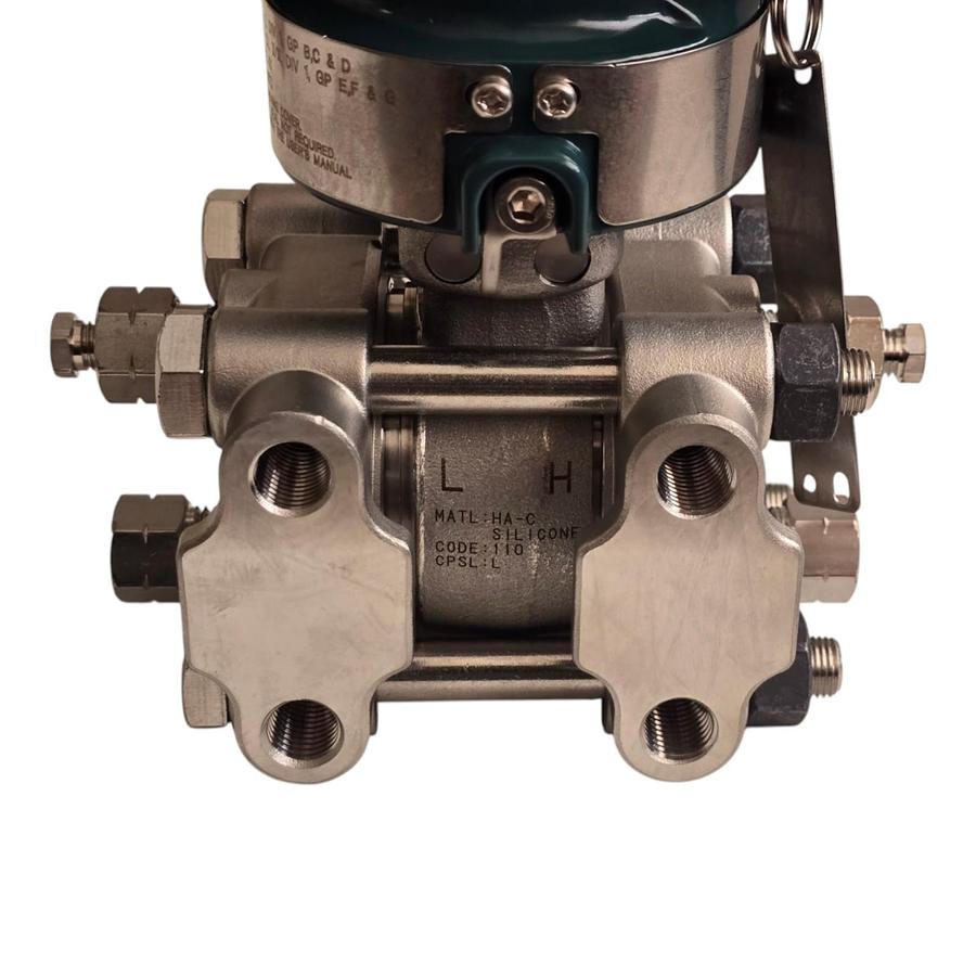 Used Yokogawa EJA110E DPharp Pressure Transmitter HART EJA110E-JLH4G-912EB/FF1/D1/N4