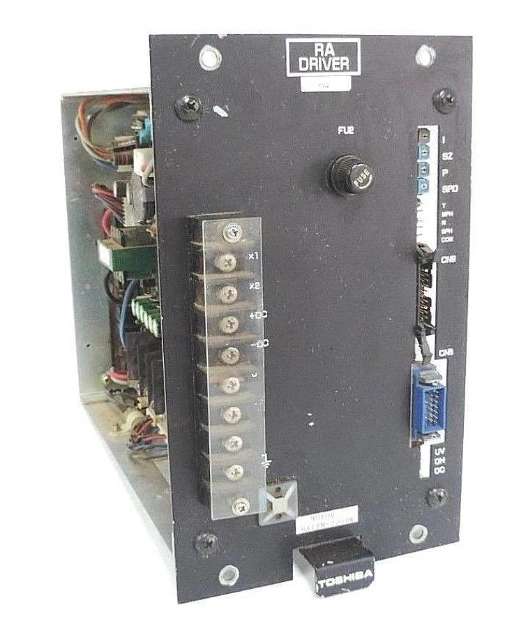 Used TOSHIBA RA DRIVER RAD12-2033 DRIVE 200/220/230V MOTOR RA12M-2000W