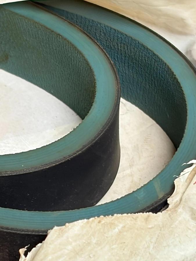 Hayssen 10197A0560 VFFS Green Linatex Film Pull Drawdown Belts - Pair of 2