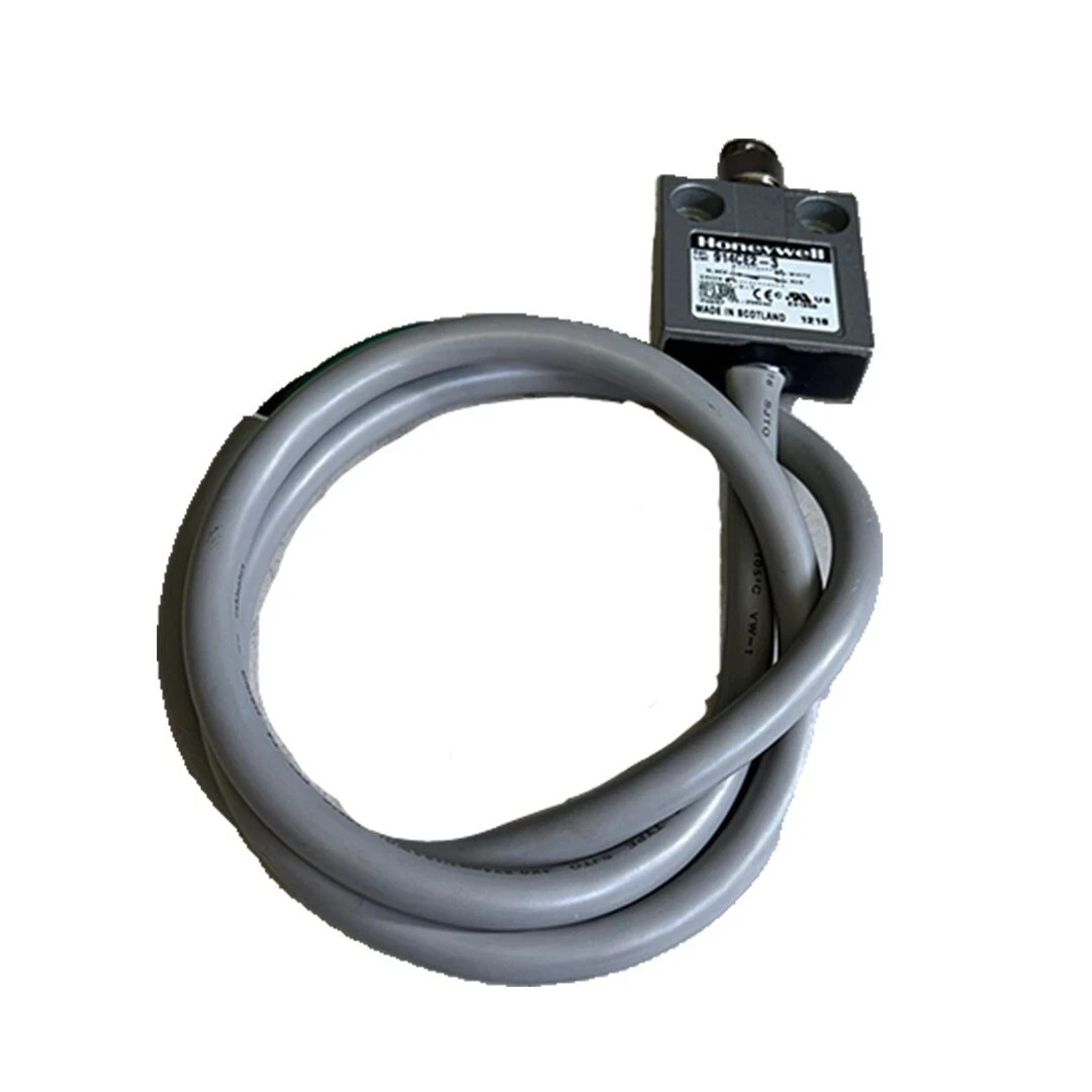Used Honeywell 914CE2-3 Limit Switch Top Roller Parallel Plunger SPDT 5A 240VAC 3ft