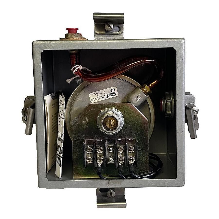 Used NEW DWYER 1820-0 / 18200 LOW DIFFERENTIAL PRESSURE SWITCH W/ ENCLOSURE MIL1820-0