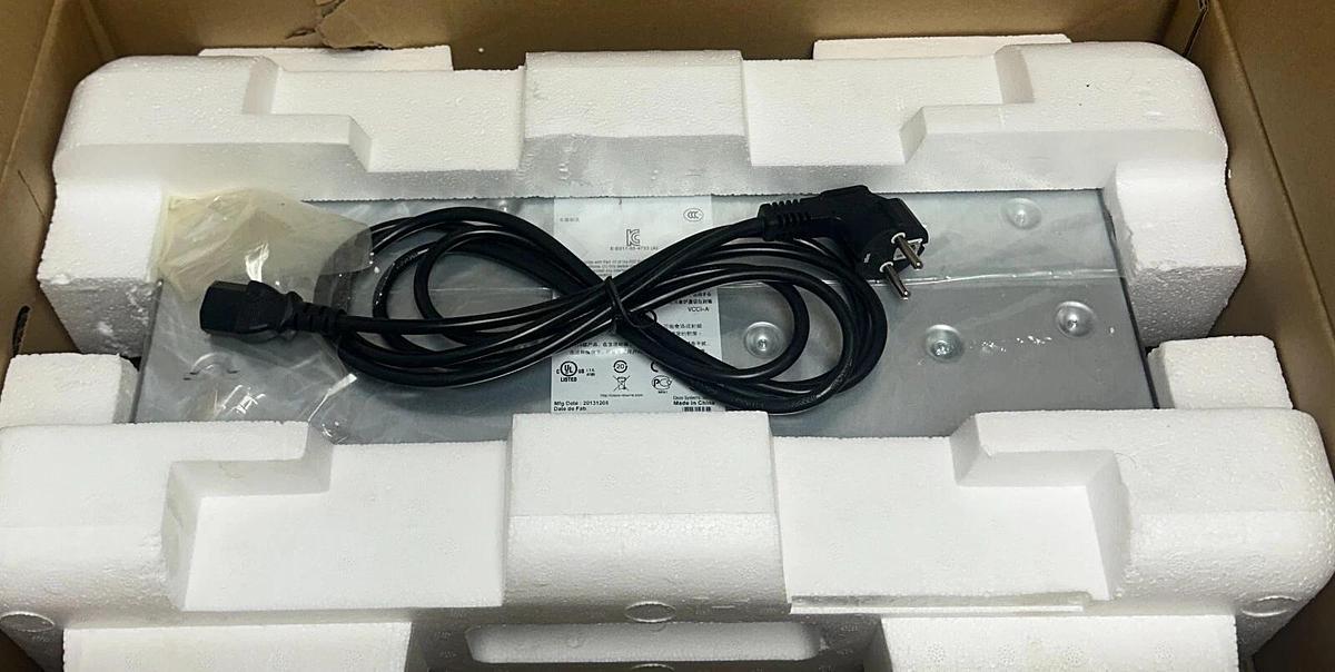 CISCO KRONES WS-C2960-24TT-L / 0901424863 CATALYST C2960 24TT INTERFACE NSMP