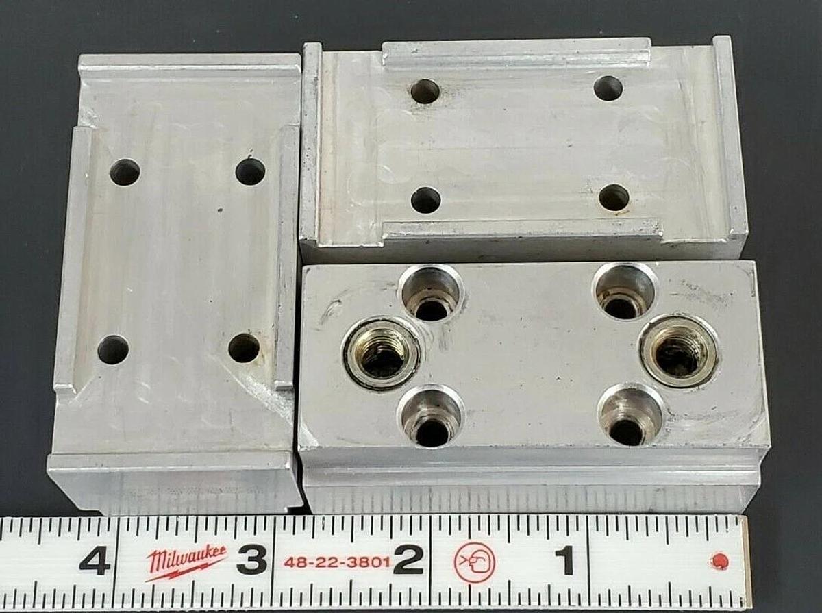 Used LOT OF 3 REIS GmbH 5205823 GRIPPER JAWS F. RUBBER 40X40X73 SKR 17217-120D
