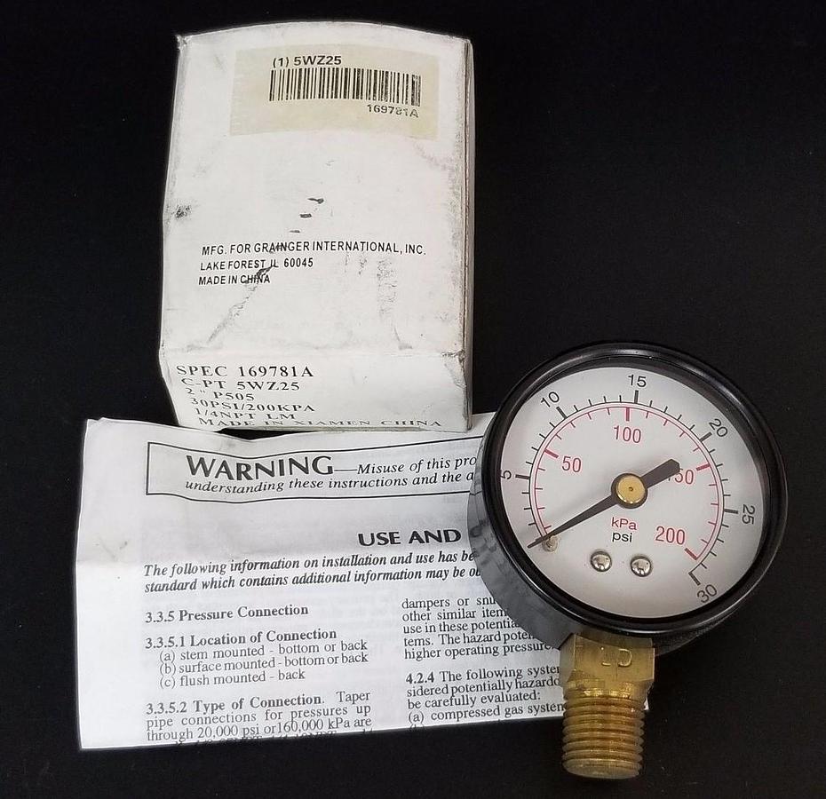 Used NIB GRAINGER 5WZ25 PRESSURE GAUGE 30PSI-200KPA 1/4IN NPT LM
