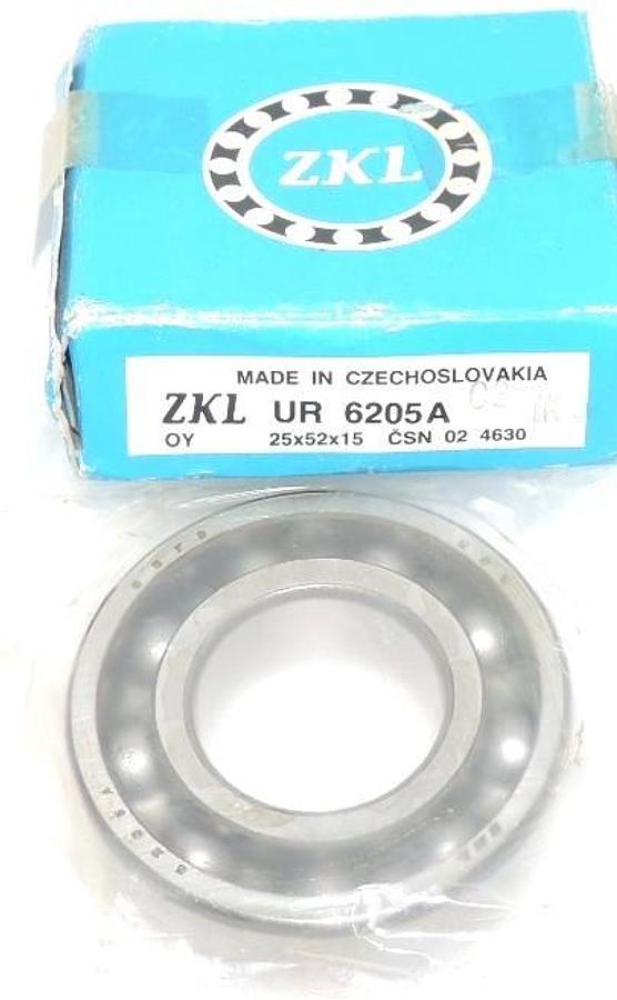 Used NIB ZKL UR 6205A BEARING 25X52X15