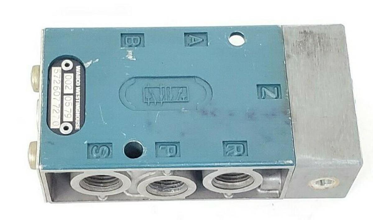 Used WABCO 5726077270 VALVE BASE 002 0579