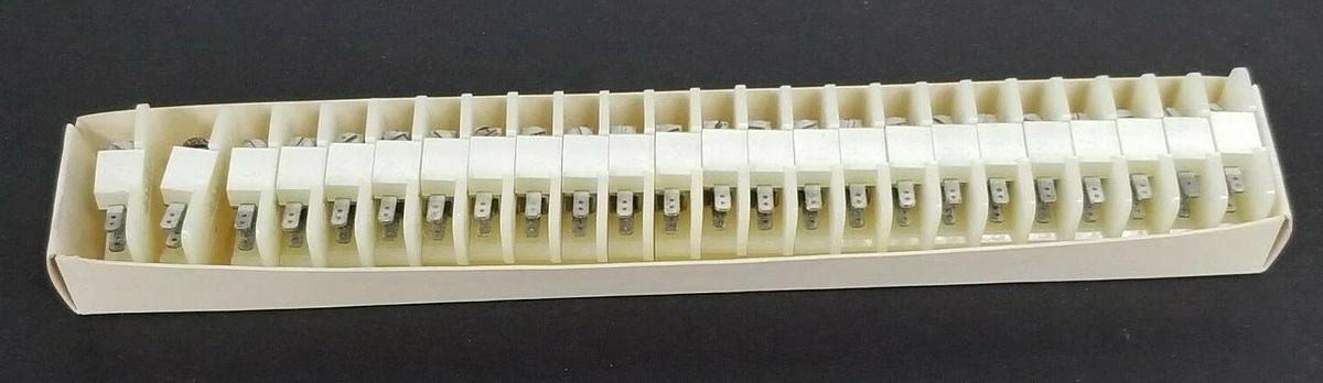 BOX OF 24 NEW ALLEN BRADLEY 1492-F5 TERMINAL BLOCKS 1492F5, SER. A
