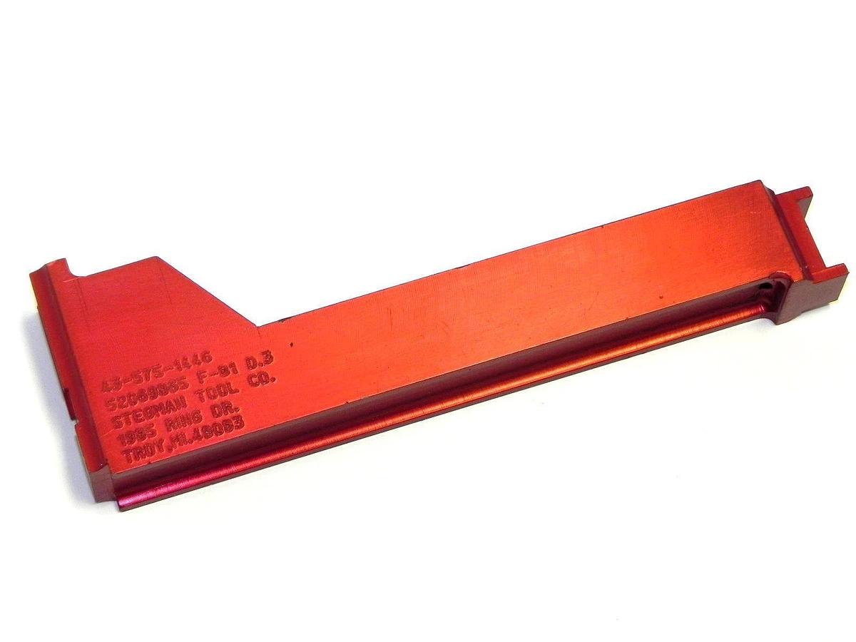 NEW STEGMAN 52069865-F-81 D-3 BRACKET 43-575-1446