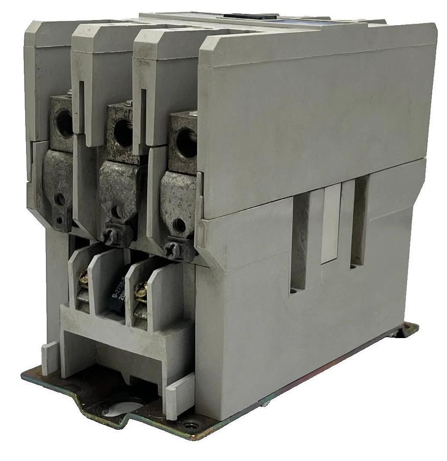CUTLER-HAMMER CN15KN3E-U SER A 1NEMA Size 3 OPEN TYPE NON-REV. 90A 208V COIL