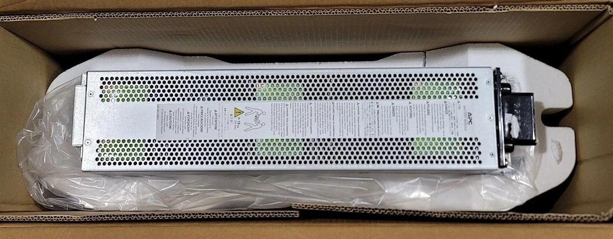 Used USED SCHNEIDER ELECTRIC APC SYBT5 SYM RT 4-16kVA BM BATTERY MODULE