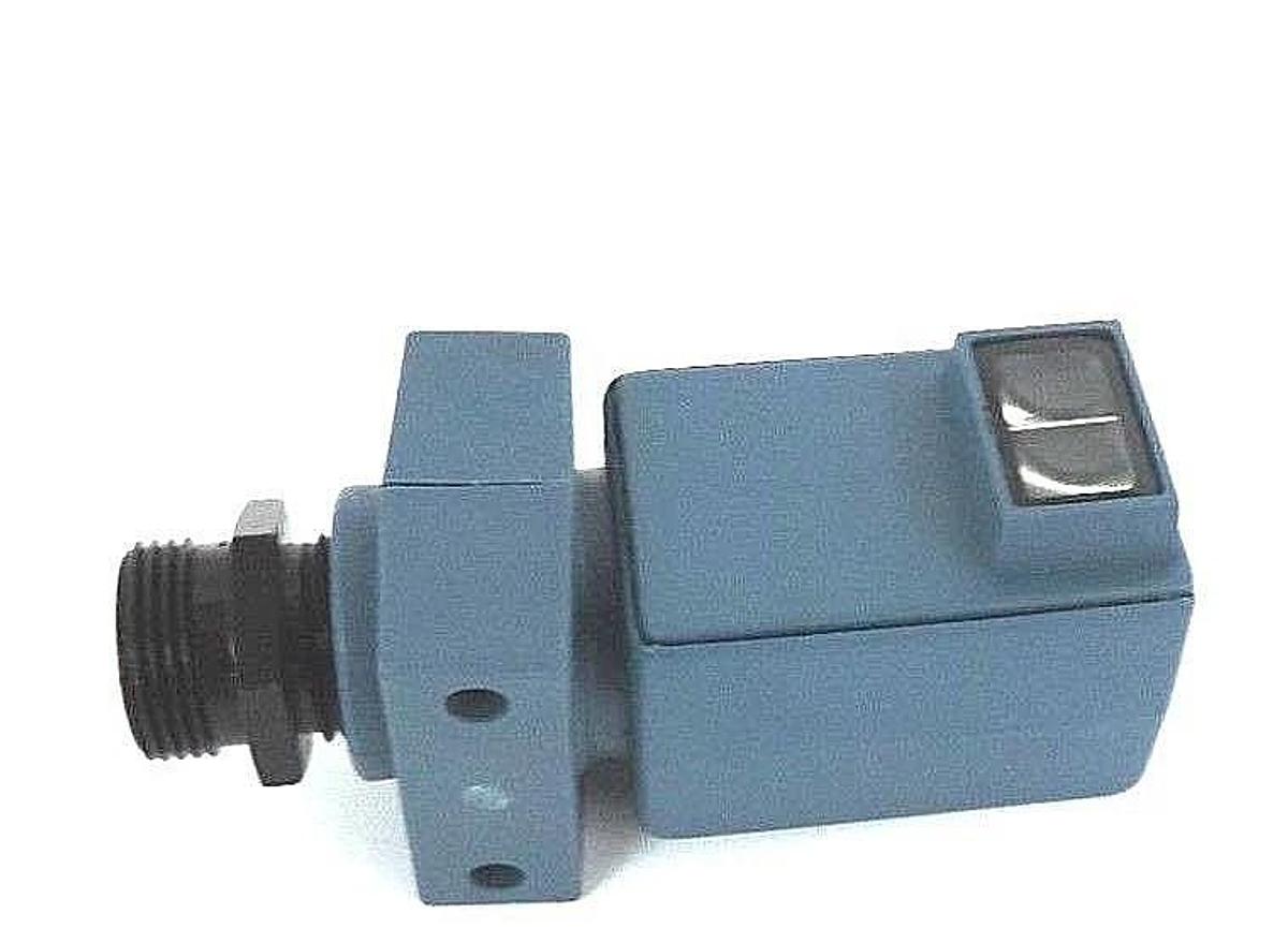 Used CUTLER-HAMMER 1155A-6507 THRU-BEAM SOURCE 1155A6507, 10-30VDC, SER. A1