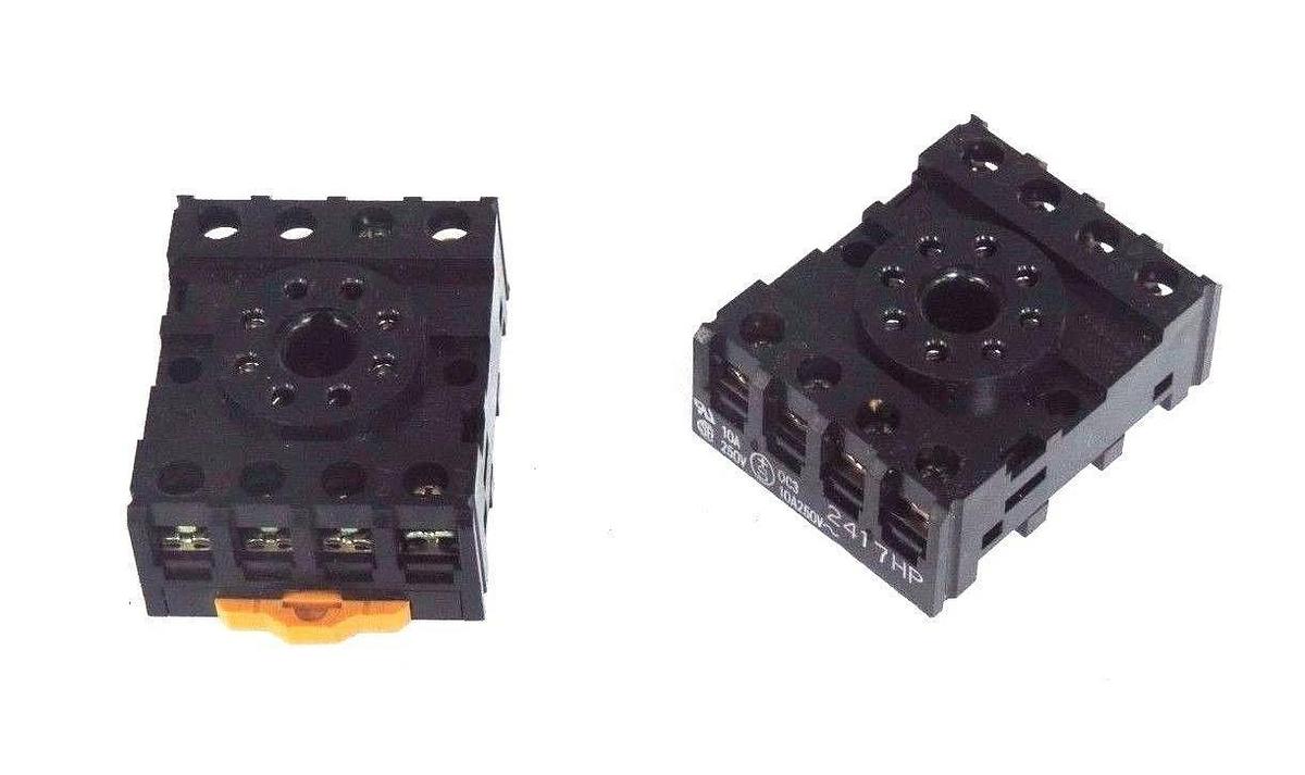 Used LOT OF 2 OMRON PF083A-E RELAY SOCKETS 10A 250V 7HP PF083AE