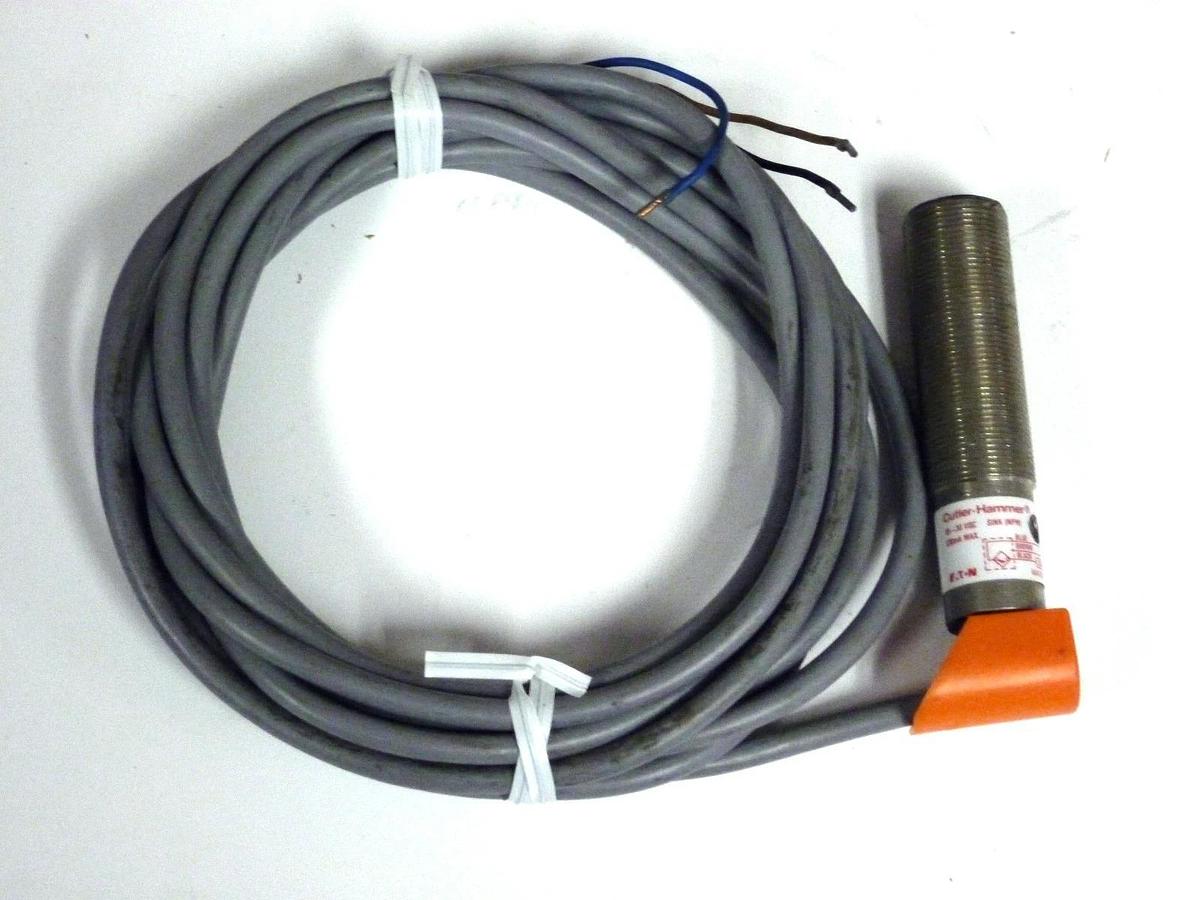 Used CUTLER-HAMMER E57LAL18T110SR PROXIMITY SENSOR SERIES: B1