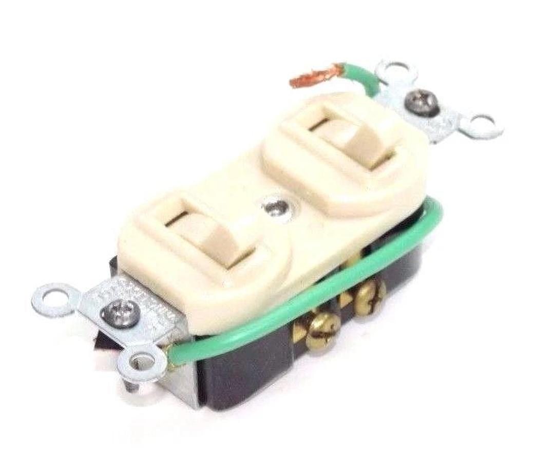 Used LOT OF 5 NIB LEVITON 5224-2I IVORY DUAL SINGLE POLE SWITCHES 15A