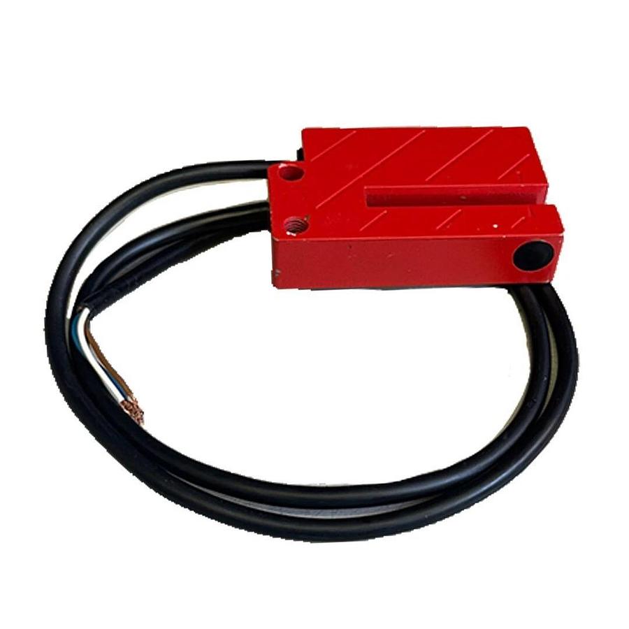 Used LEUZE ELECTRONIC GS 06/66-5 / GS06665 FORKED PHOTOELECTRIC SENSOR 50039568